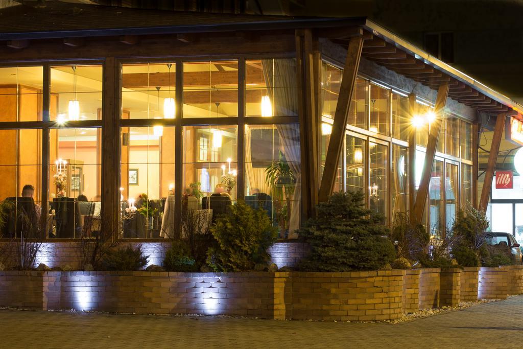 Restaurant Pensiune Bucovina Câmpulung Moldovenesc Dış mekan fotoğraf